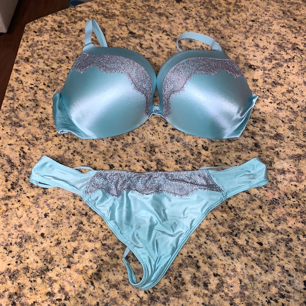 Victoria Secret Pushup Bra & Matching Panty